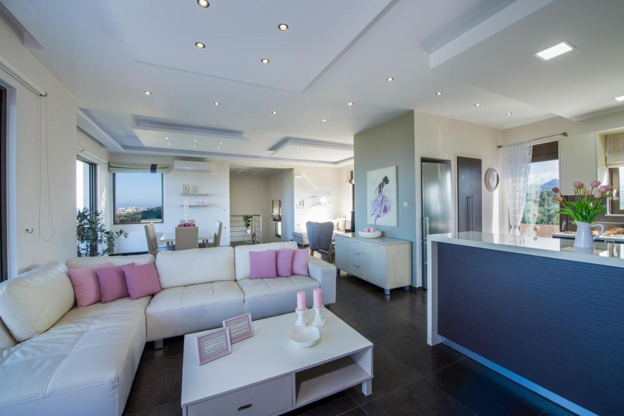 Villa Elisabeth View Gerani  Exteriör bild